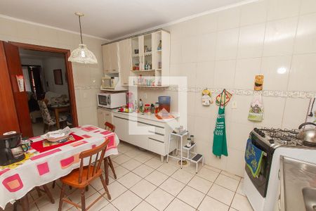 Cozinha de casa de condomínio à venda com 2 quartos, 85m² em Morro Santana, Porto Alegre