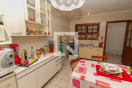 Cozinha de casa de condomínio à venda com 2 quartos, 85m² em Morro Santana, Porto Alegre