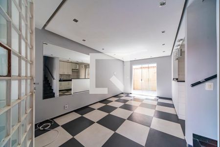 Sala de casa de condomínio à venda com 2 quartos, 110m² em Vila Metalúrgica, Santo André
