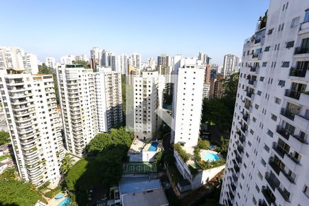 Apartamento à venda com 200m², 3 quartos e 3 vagasVista