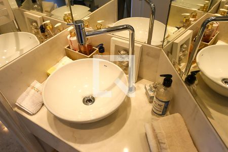 Apartamento à venda com 200m², 3 quartos e 3 vagasLavabo