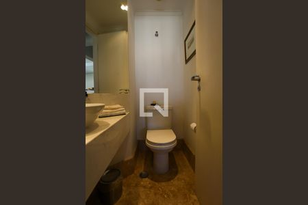Lavabo de apartamento à venda com 3 quartos, 200m² em Vila Andrade, São Paulo