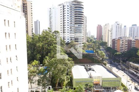 Apartamento à venda com 200m², 3 quartos e 3 vagasVista
