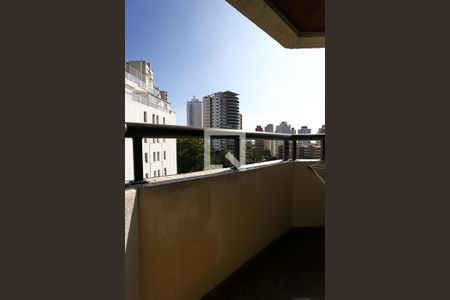 Apartamento à venda com 200m², 3 quartos e 3 vagasVaranda