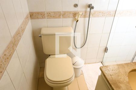 Apartamento à venda com 200m², 3 quartos e 3 vagasBanheiro do Quarto 2