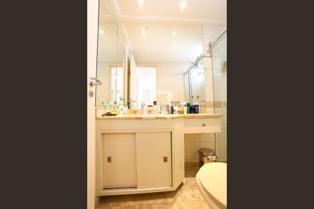 Apartamento à venda com 200m², 3 quartos e 3 vagasBanheiro do Quarto 3