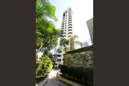 Apartamento à venda com 200m², 3 quartos e 3 vagasFachada