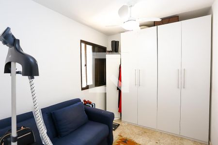 Apartamento à venda com 200m², 3 quartos e 3 vagasQuarto 2