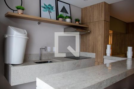 Apartamento para alugar com 43m², 2 quartos e sem vagaÁrea comum - Salão de festas