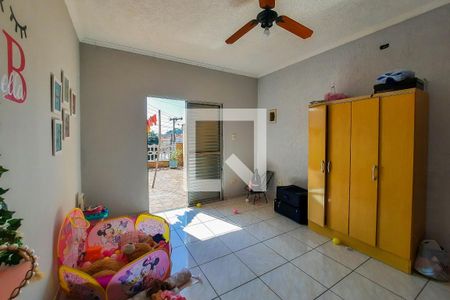 Casa à venda com 180m², 5 quartos e 2 vagasSuíte