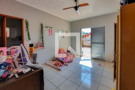 Casa à venda com 180m², 5 quartos e 2 vagasSuíte