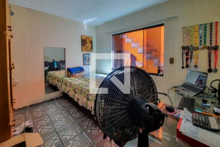 Casa à venda com 180m², 5 quartos e 2 vagasQuarto 4