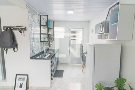 Sala / Quarto / Cozinha de kitnet/studio para alugar com 1 quarto, 20m² em Jardim Ivana, São Paulo