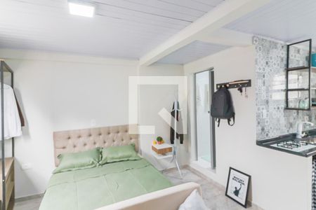 Sala / Quarto / Cozinha de kitnet/studio para alugar com 1 quarto, 20m² em Jardim Ivana, São Paulo