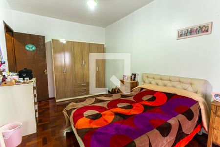 Casa à venda com 230m², 3 quartos e 2 vagas Casa à venda com 230m², 3 quartos e 2 vagasQuarto 1