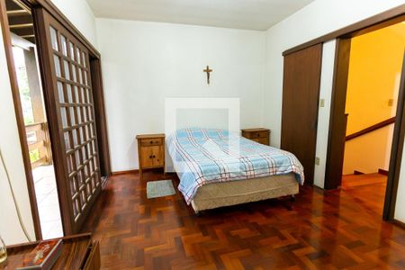 Casa à venda com 230m², 3 quartos e 2 vagas Casa à venda com 230m², 3 quartos e 2 vagasSuíte