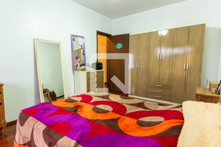 Casa à venda com 230m², 3 quartos e 2 vagas Casa à venda com 230m², 3 quartos e 2 vagasQuarto 1