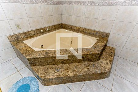 Casa à venda com 230m², 3 quartos e 2 vagas Casa à venda com 230m², 3 quartos e 2 vagasBanheiro da Suíte