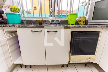 Casa à venda com 230m², 3 quartos e 2 vagas Casa à venda com 230m², 3 quartos e 2 vagasCozinha