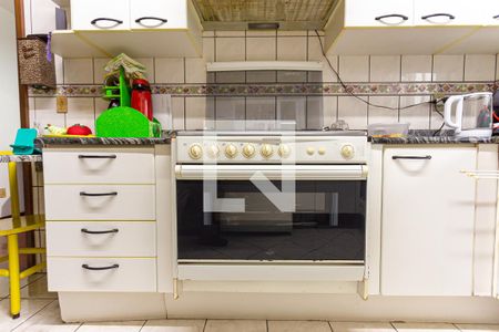 Casa à venda com 230m², 3 quartos e 2 vagas Casa à venda com 230m², 3 quartos e 2 vagasCozinha