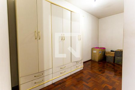 Casa à venda com 230m², 3 quartos e 2 vagas Casa à venda com 230m², 3 quartos e 2 vagasSuíte