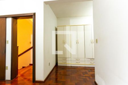 Casa à venda com 230m², 3 quartos e 2 vagas Casa à venda com 230m², 3 quartos e 2 vagasSuíte