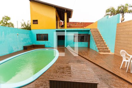 Casa à venda com 230m², 3 quartos e 2 vagas Casa à venda com 230m², 3 quartos e 2 vagasÁrea Externa