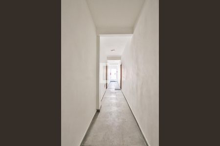 Apartamento para alugar com 43m², 2 quartos e sem vagaCorredor de acesso 