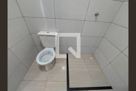 Casa à venda com 86m², 3 quartos e 3 vagasBanheiro 2