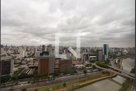 Apartamento à venda com 35m², 1 quarto e 1 vaga Apartamento à venda com 35m², 1 quarto e 1 vagaVista Piscina