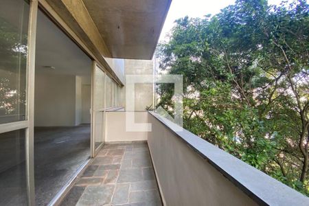 Sacada de apartamento à venda com 3 quartos, 143m² em Paraíso do Morumbi, São Paulo