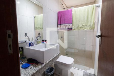 Casa à venda com 200m², 3 quartos e 2 vagas Casa à venda com 200m², 3 quartos e 2 vagasBanheiro da Suíte