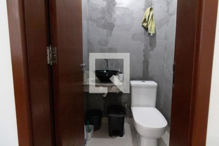 Casa à venda com 200m², 3 quartos e 2 vagas Casa à venda com 200m², 3 quartos e 2 vagasLavabo