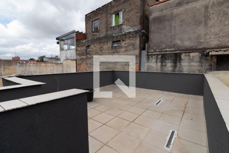 Casa à venda com 200m², 3 quartos e 2 vagas Casa à venda com 200m², 3 quartos e 2 vagasTerraço