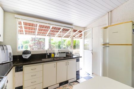 Casa de condomínio à venda com 430m², 3 quartos e 4 vagasCozinha