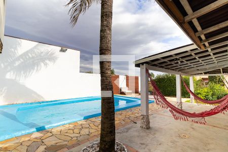 Casa de condomínio à venda com 430m², 3 quartos e 4 vagasQuintal com piscina