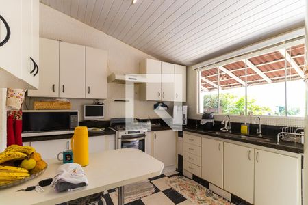 Casa de condomínio à venda com 430m², 3 quartos e 4 vagasCozinha