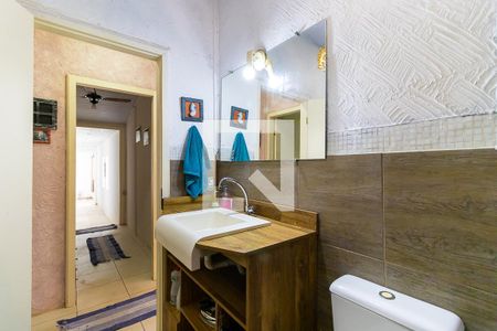 Casa de condomínio à venda com 430m², 3 quartos e 4 vagasBanheiro social 2