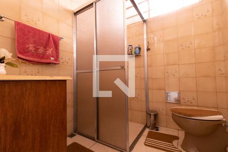 Casa à venda com 230m², 3 quartos e 2 vagasBanheiro Social