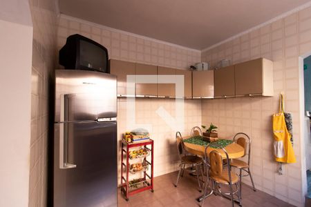 Casa à venda com 230m², 3 quartos e 2 vagasCozinha