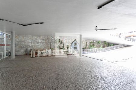 Apartamento à venda com 55m², 1 quarto e sem vagaFachada 