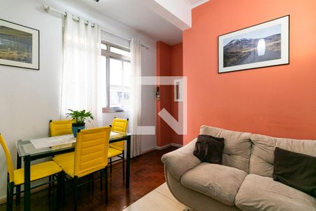 Apartamento à venda com 86m², 2 quartos e 1 vaga Apartamento à venda com 86m², 2 quartos e 1 vagaSala