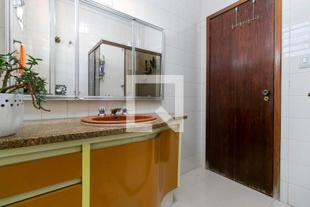 Apartamento à venda com 86m², 2 quartos e 1 vaga Apartamento à venda com 86m², 2 quartos e 1 vagaBanheiro