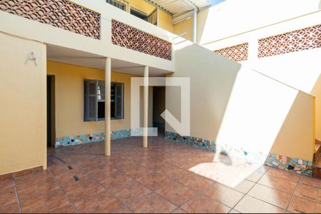 Casa à venda com 160m², 3 quartos e 2 vagasÁrea de Serviço