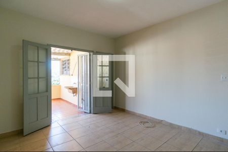 Casa à venda com 160m², 3 quartos e 2 vagasSuíte