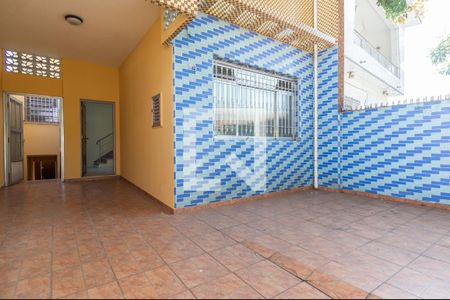 Casa à venda com 160m², 3 quartos e 2 vagasGaragem