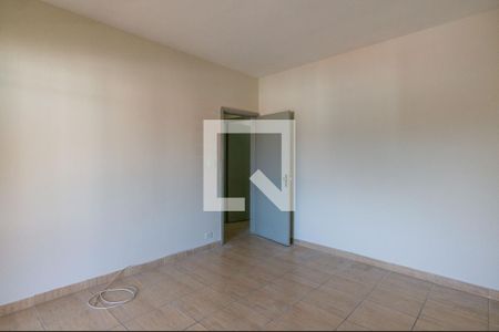 Casa à venda com 160m², 3 quartos e 2 vagasSuíte