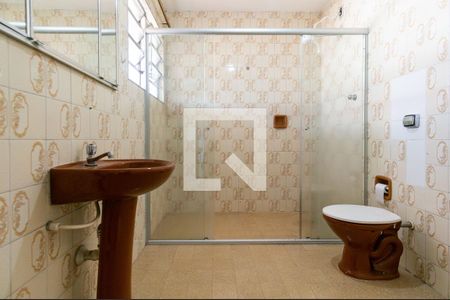 Casa à venda com 160m², 3 quartos e 2 vagasBanheiro da Suíte