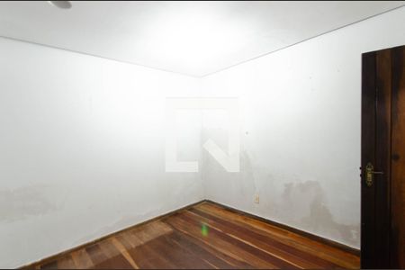 Casa à venda com 356m², 4 quartos e 4 vagasEscritório