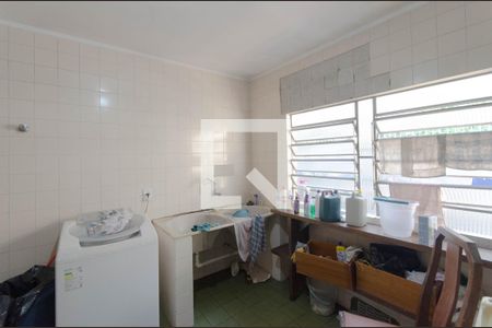 Casa à venda com 356m², 4 quartos e 4 vagasLavanderia